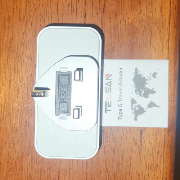 TESSAN US to UK Plug Adapter, Type G Power Adapter with 2 Outlet 3 USB Charger - Picture 5 of 9
